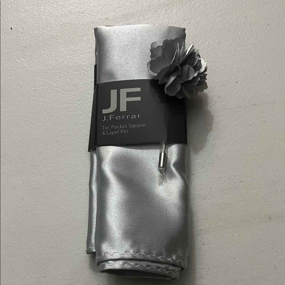 JF J.Ferrar Silver Tie, Pocket Square & Lapel Pin Set